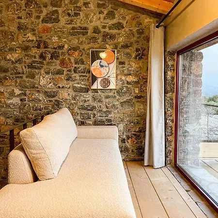 Modern Stone With Swimming Pool فيلة